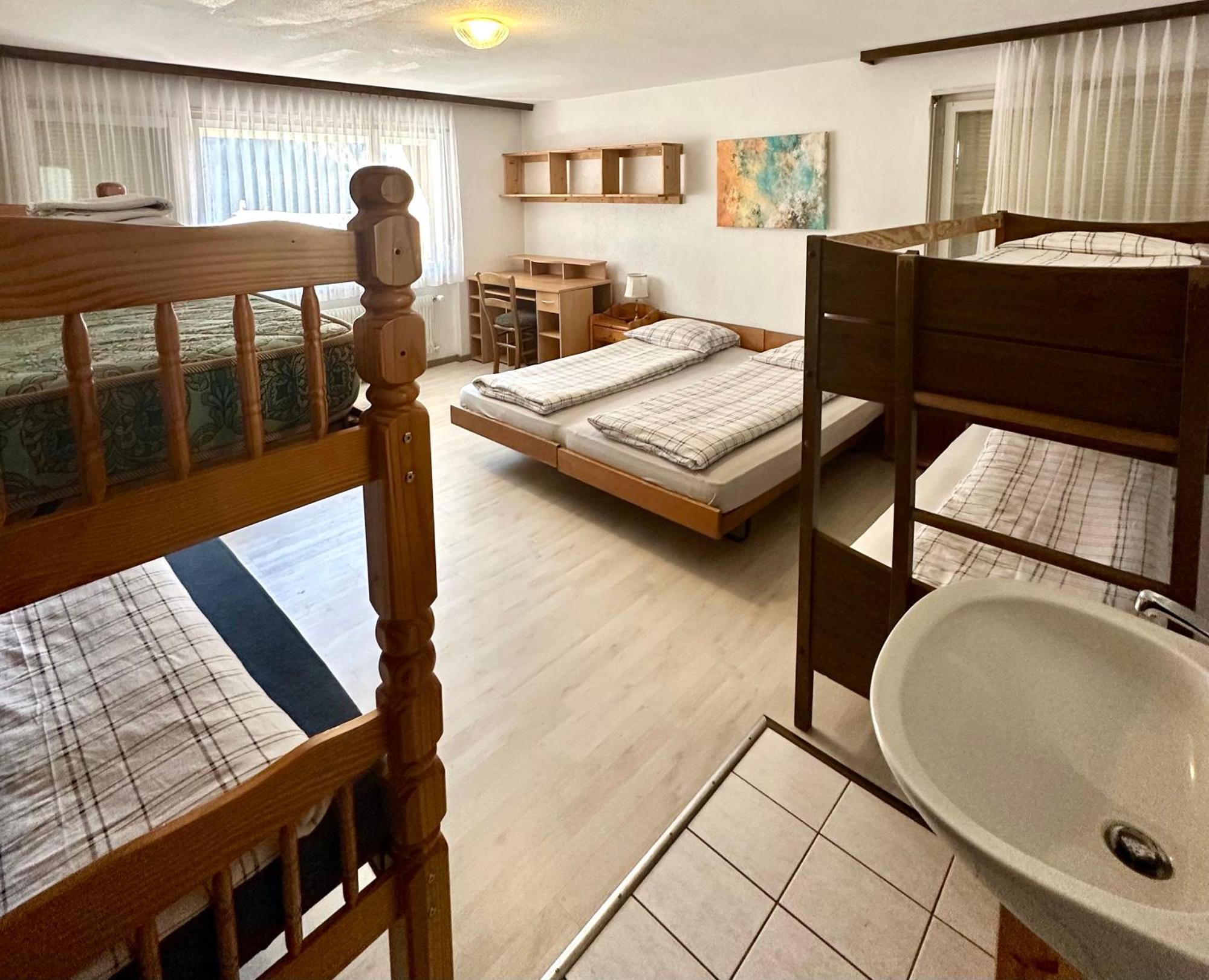Holiday House Laerchenheim Saas-Balen 外观 照片